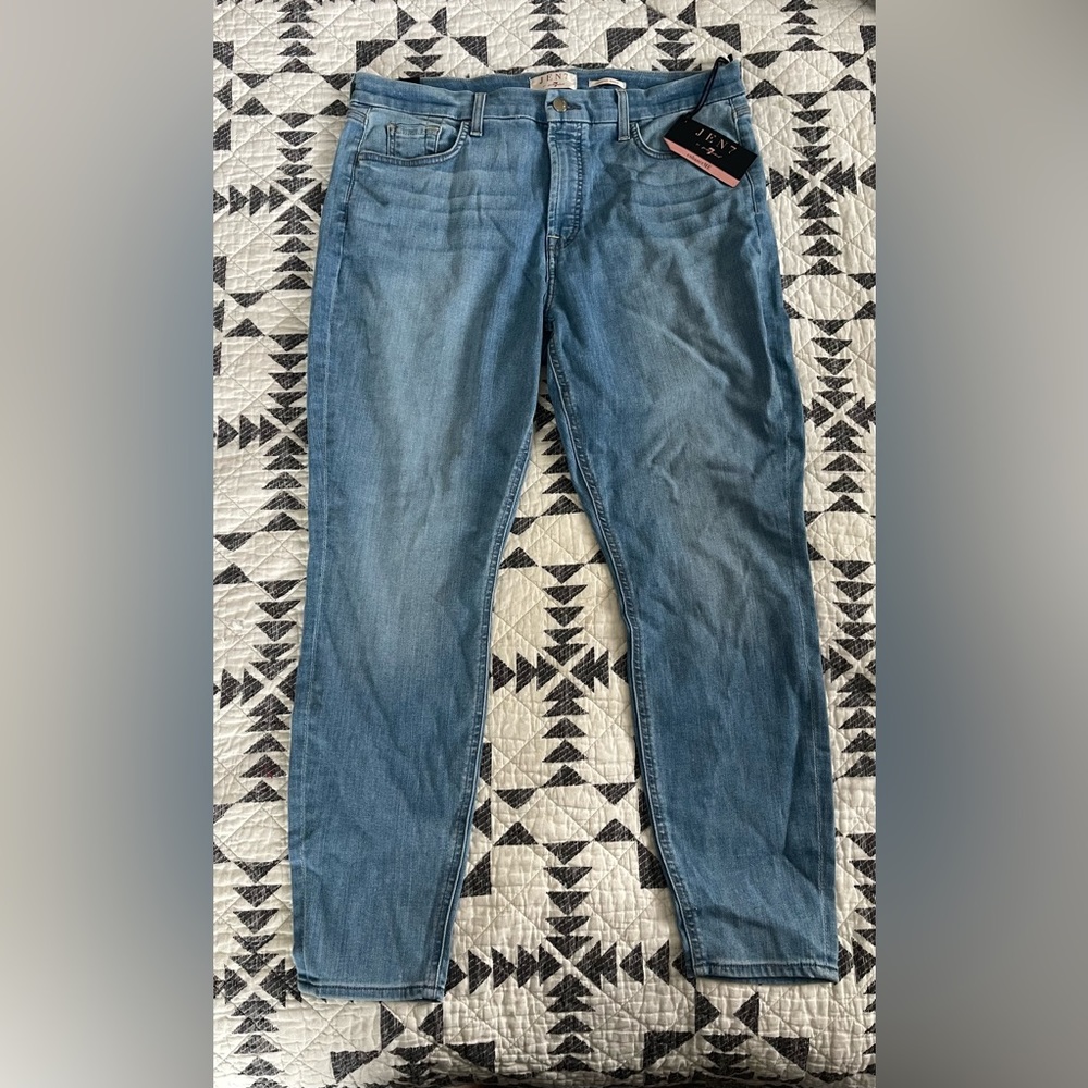 7 for all mankind women’s Jen 7 skinny jean - size 16